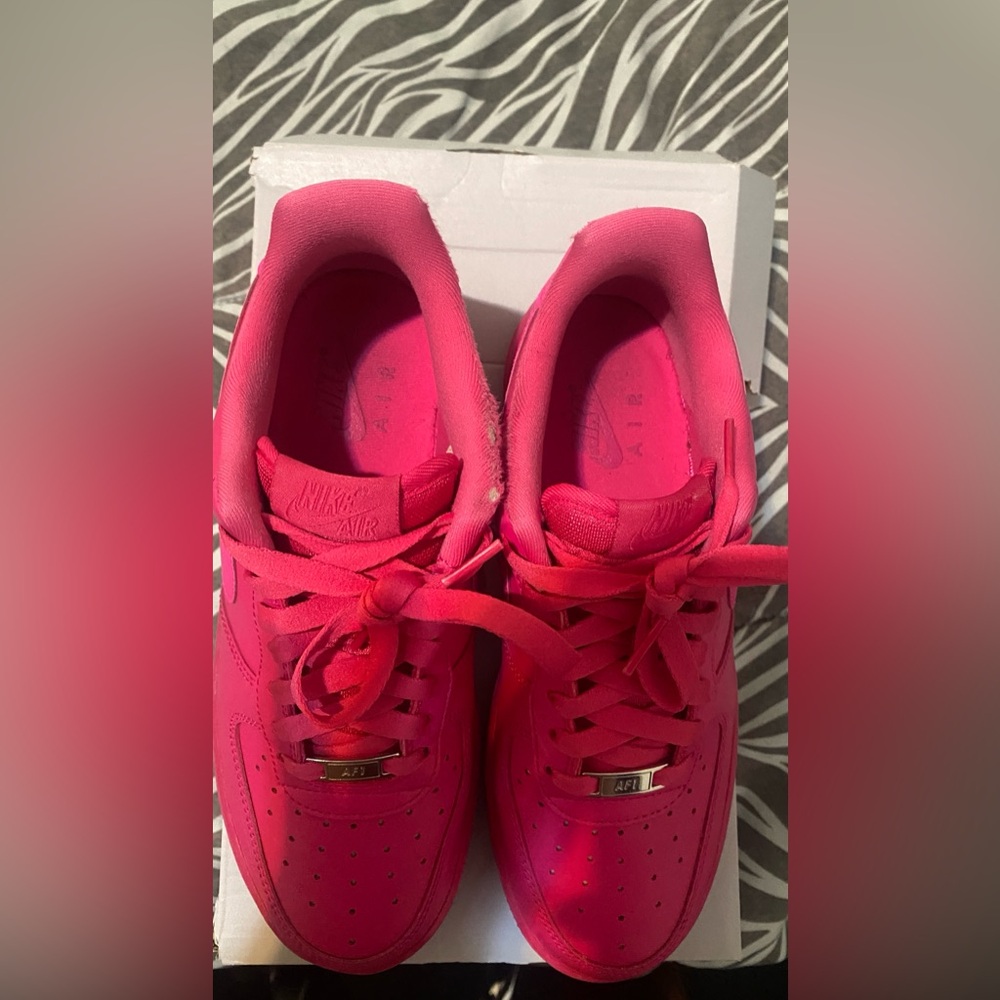 WOMENS AIR FORCE 1 PINK